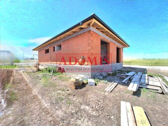 Predáme 5izbový tehlový bungalov Ruskov 126m2, pozemok 620m - 3