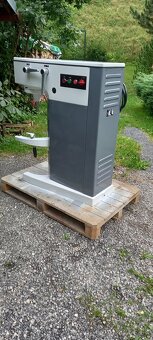 Kuchynský robot Alba RE22 - 3