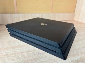 PlayStation 4 Pro 1TB - 3