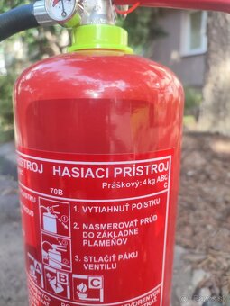 Hasiaci prístroj práškový 4kg - 3