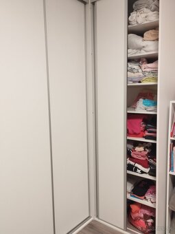 Vstavaná skriňa - 3