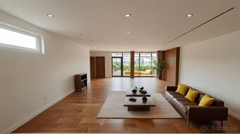 Rodinný dom vhodný na podnikanie s výbornou polohou - 3