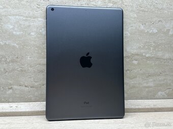 Apple iPad 8.gen 2020 32 gb Wi-Fi Space Gray - 3
