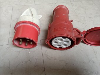 Predám rôzne zásuvky na 380 v. - 3