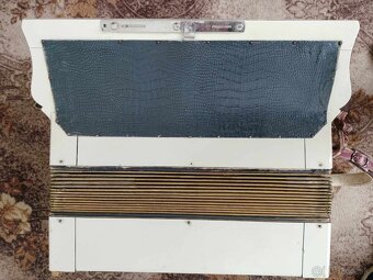 Akordeón 80 basový - 3