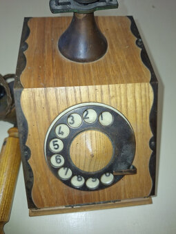 DREVENÝ TELEFÓN - 3