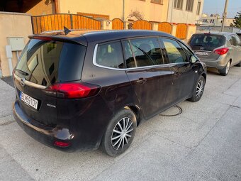 Opel Zafira Tourer - 3