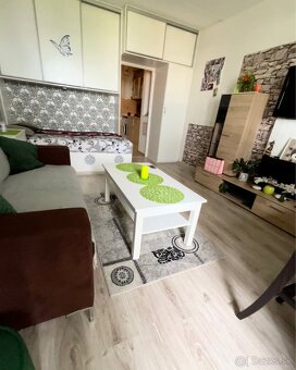 GARSÓNKA UL.RYBNIČNÁ BRATISLAVA - VAJNORY - 3