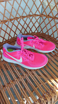 NIKE - 3