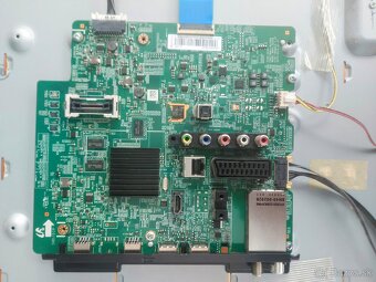 Samsung UE50H5570SS Smart - 3