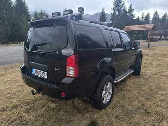 Nissan Pathfinder 2.5 dCI 7- miestny 4x4 - 3
