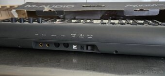 Klavesy axiom49 - 3
