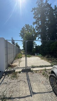 Predám veľký pozemok s možnosťou koníkov pri dome - 3