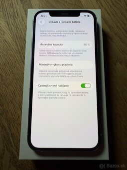 Apple iPhone 12 64GB + AirPods 2, 2nd Gen (2019) - 3