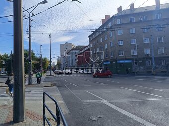 2-IZBOVÝ BYT,KOMPLETNÁ REKONŠTRUKCIA,BALKÓN,RUŽINOV-NIVY... - 3