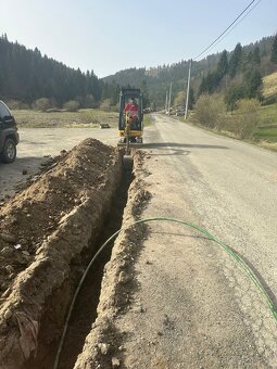 Prenájom minibagra JCB 16c - 3