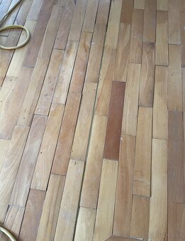 Drevené parkety. Bukové drevo. 10m2 - 3