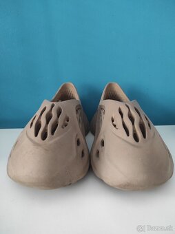 Adidas Yeezy Foam Runner - 3