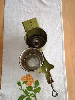 Mlynček na orechy. - 3