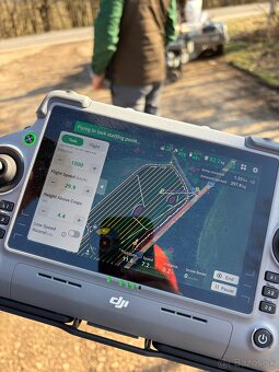DJI Agras DJI Matrice 4T DRONOVÉ PRÁCE - 3