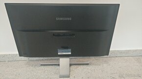 4K Samsung monitor - 3