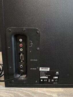 Logitech Speaker System Z623 2.1 - 3