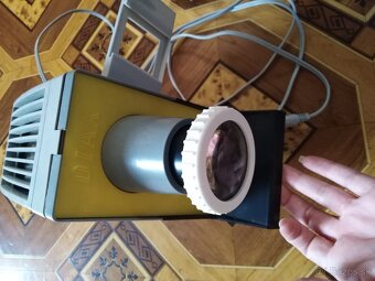 Retro premietačka - 3