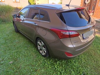 Hyundai i30 combi r.2012 1.6crdi 94kw - 3