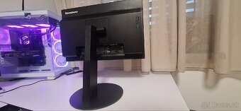 Lenovo monitor - 3
