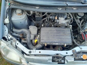 Daihatsu cuore - 3