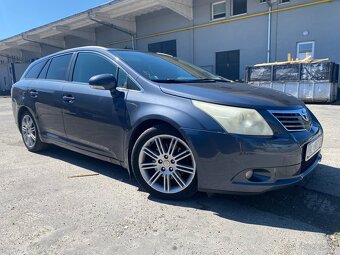 Toyota Avensis 2.2d automat - 3