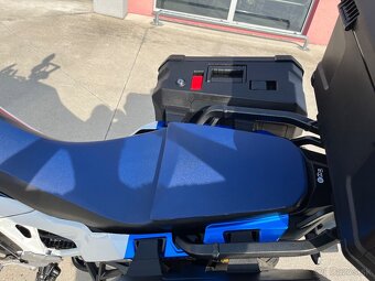 Honda Africa Twin 1100 - 3