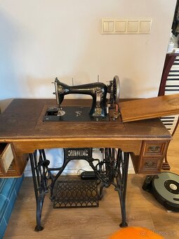 Gritzner šijací stroj - 3