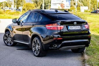 BMW X6 xDrive 30d 8AT (pôvod SR, svetlá koža) - 3