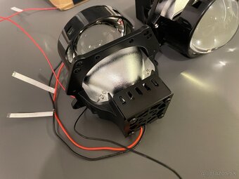 BI-LED sada 3”projektorové šošovky 6000K (typ HELLA 3R G5) - 3