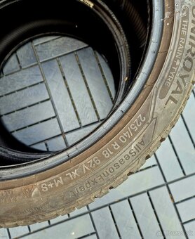 225/40 r18 celorocne - 3