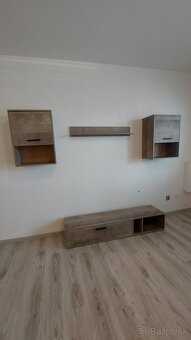 Predam obyvaciu stenu - 3