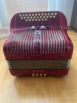 Heligonka Hohner Club lllM CF Trojhlas + kniha - 3