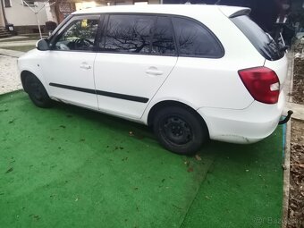 Predam skoda fabia 2 combi 1.4tdi vada motora - 3