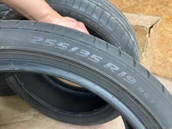 Pirelli 255/35 R19 letné - 3