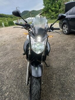 Yamaha XJ6 - 3