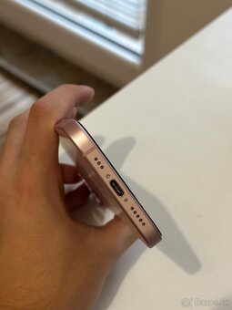 iPhone 15 256GB Pink TOP STAV - 3