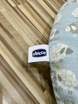 Dojčiaci vankúš Chicco – modrý s ježkami - 3