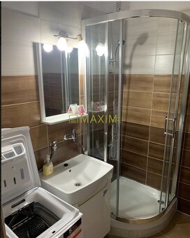 Ponúkame na predaj 2- izbový byt na Nobelovej ulici v Bratis - 3