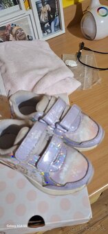 Tenisky Elza svietiace veľ.26 - 3