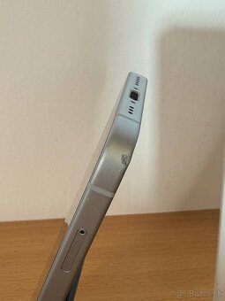 iPhone 15, 128 GB - 3