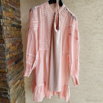 Krásne GUESS šaty - 3