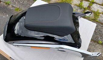 HARLEY DAVIDSON®  Breakout™ M8 - 3