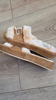 UGG šlapky bledé - 3