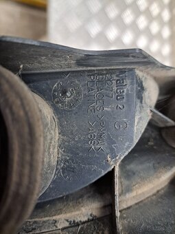 ZADNÉ SVETLO - RENAULT KANGOO - 3